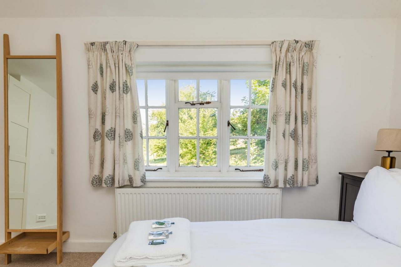 Danny Lodge - Country Cottage Near Brighton By Huluki Sussex Stays Hurstpierpoint エクステリア 写真