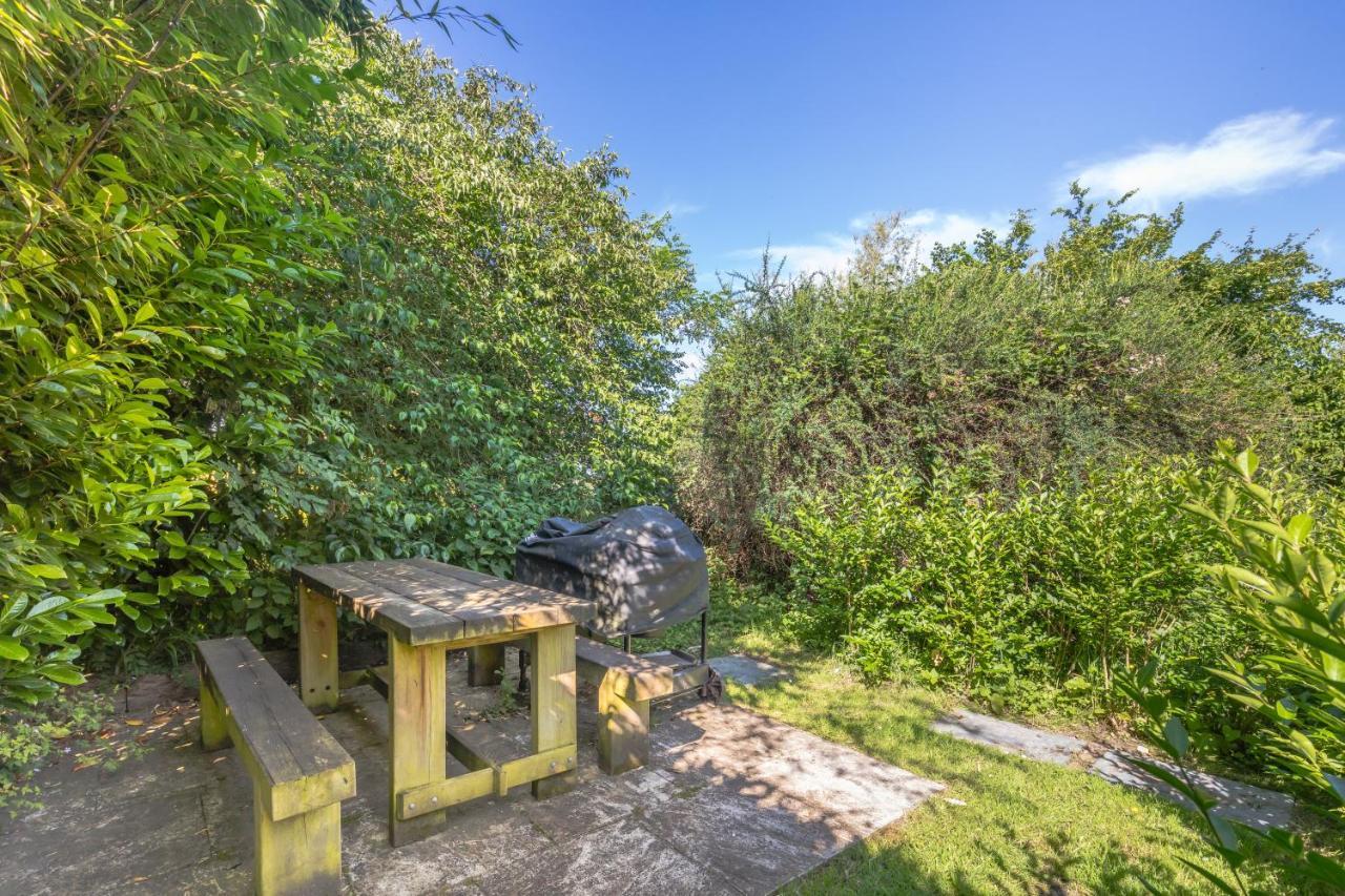 Danny Lodge - Country Cottage Near Brighton By Huluki Sussex Stays Hurstpierpoint エクステリア 写真